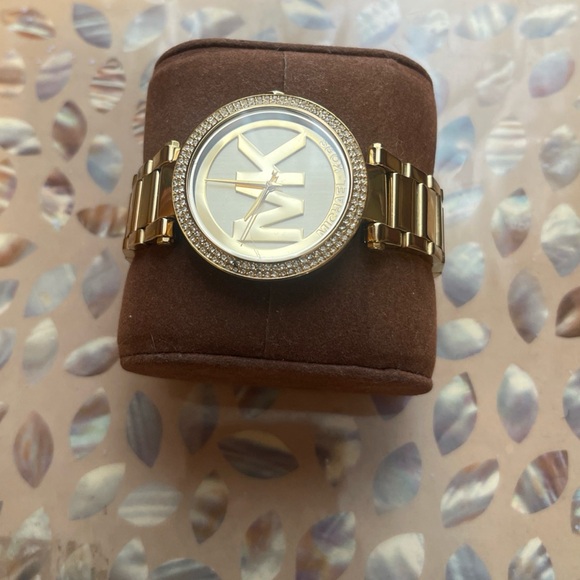 Michael Kors Gold Watch for Women. MK5784 - Picture 2 of 9